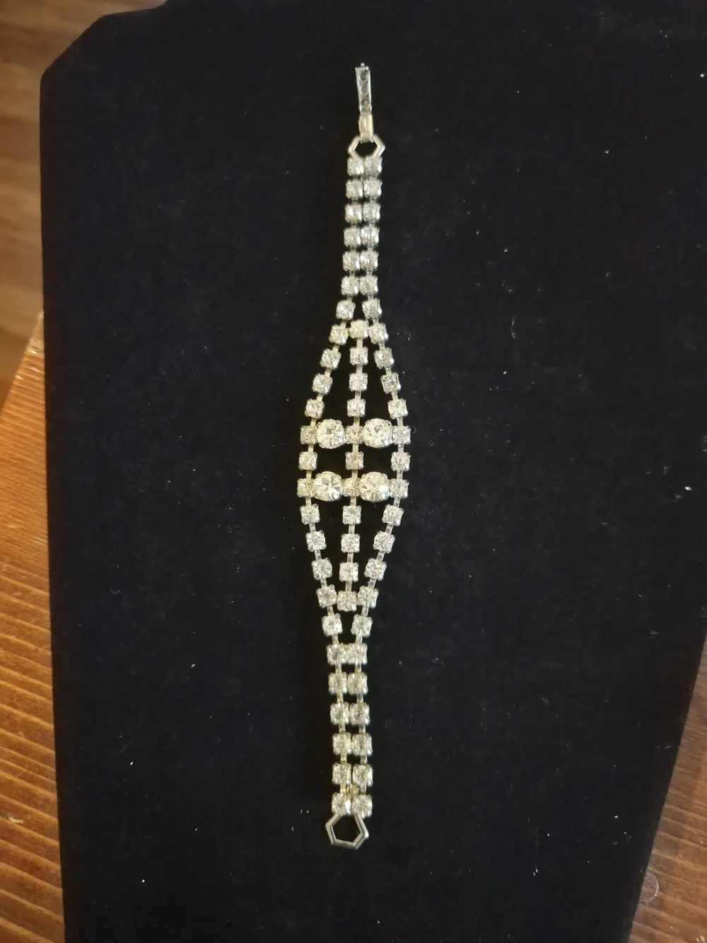 Source Unknown sparkling rhinestone